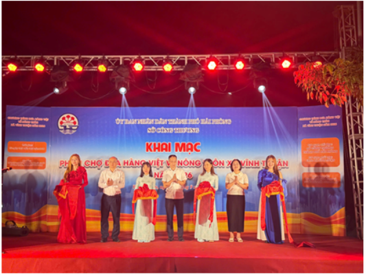 Khai mạc Chương trình đưa hàng Việt về nông thôn xã Vĩnh Thuận năm 2026